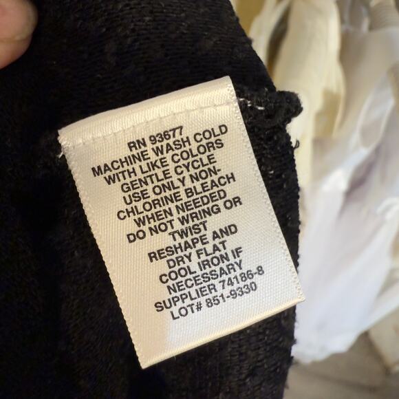 Liz Claiborne Women's Size S Black Metallic Scoopneck Pullover Sweater #3429 - Picture 4 of 8